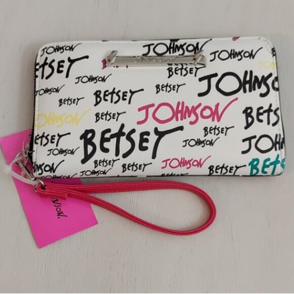 NWT Betsey Johnson SIGNATURE Z/A WRISTLET WALLET - Picture 1 of 5